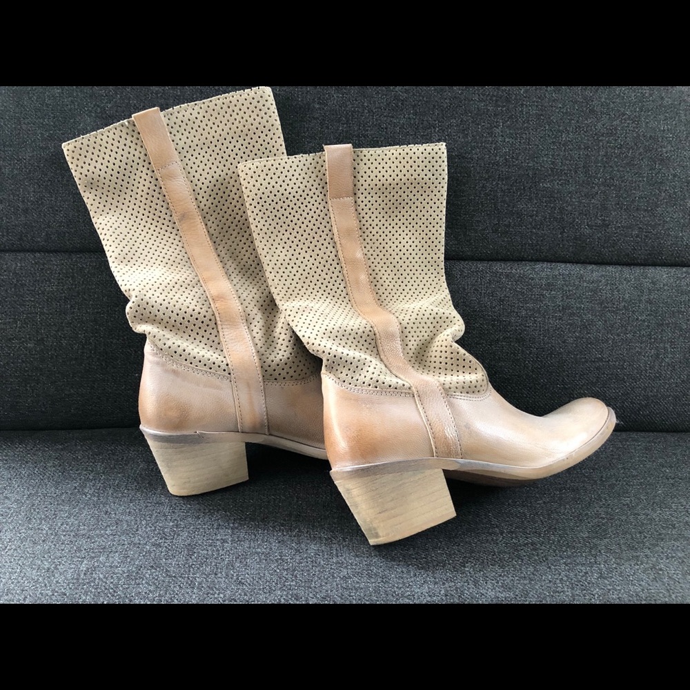 Boots Joe Sanchez